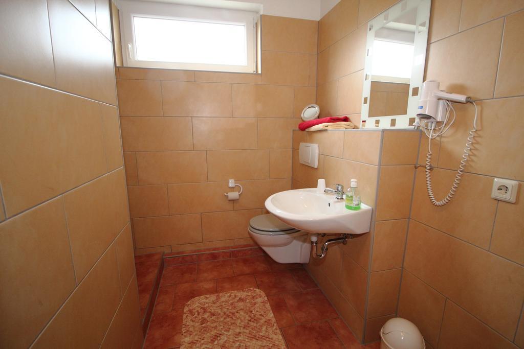 Pension Lenz - Haus Bruno Und Jesko Sassnitz Kültér fotó